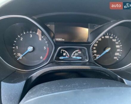 Форд Фокус, объемом двигателя 1.5 л и пробегом 215 тыс. км за 9000 $, фото 6 на Automoto.ua