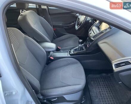 Форд Фокус, объемом двигателя 1.5 л и пробегом 215 тыс. км за 9000 $, фото 16 на Automoto.ua