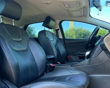 Форд Фокус 2015 в Львове на Automoto.ua Форд Фокус, объемом двигателя 2 л и пробегом 83 тыс. км за 8700 $, фото 18 на Automoto.ua