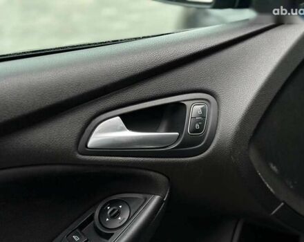 Форд Фокус, объемом двигателя 2 л и пробегом 264 тыс. км за 8500 $, фото 19 на Automoto.ua