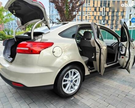 Форд Фокус, об'ємом двигуна 2 л та пробігом 135 тис. км за 7990 $, фото 19 на Automoto.ua