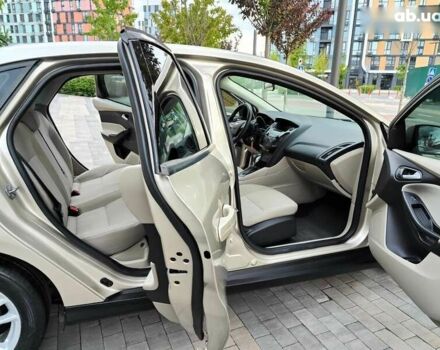 Форд Фокус, об'ємом двигуна 2 л та пробігом 135 тис. км за 7990 $, фото 21 на Automoto.ua