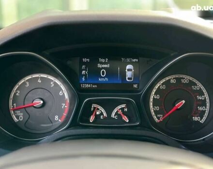 Форд Фокус, объемом двигателя 2 л и пробегом 123 тыс. км за 11990 $, фото 16 на Automoto.ua