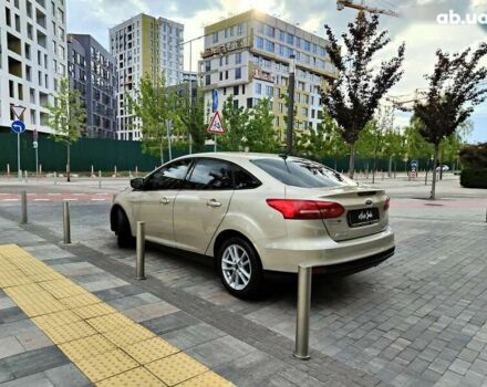 Форд Фокус, об'ємом двигуна 2 л та пробігом 135 тис. км за 7990 $, фото 10 на Automoto.ua