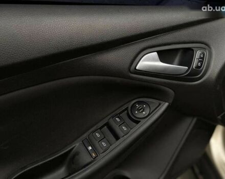 Форд Фокус, объемом двигателя 2 л и пробегом 180 тыс. км за 8590 $, фото 15 на Automoto.ua