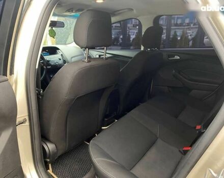 Форд Фокус, объемом двигателя 2 л и пробегом 180 тыс. км за 8590 $, фото 25 на Automoto.ua