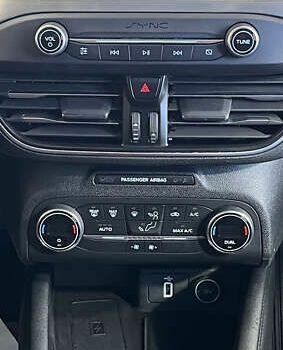 Форд Фокус, объемом двигателя 0 л и пробегом 194 тыс. км за 14950 $, фото 18 на Automoto.ua