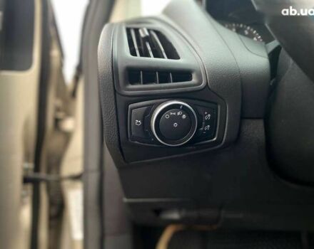 Форд Фокус, объемом двигателя 2 л и пробегом 180 тыс. км за 8590 $, фото 26 на Automoto.ua