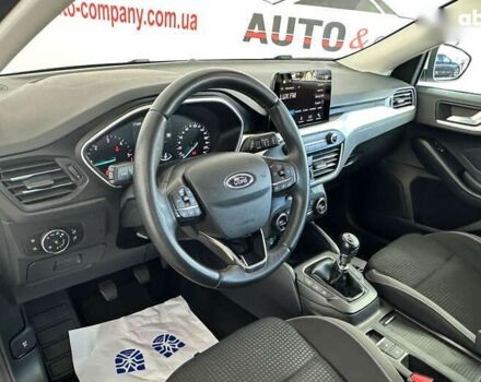 Форд Фокус, объемом двигателя 1.5 л и пробегом 171 тыс. км за 12950 $, фото 14 на Automoto.ua