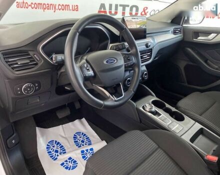 Форд Фокус, объемом двигателя 1.5 л и пробегом 137 тыс. км за 13950 $, фото 6 на Automoto.ua