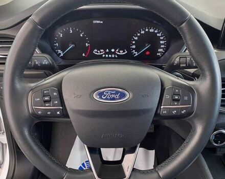 Форд Фокус, объемом двигателя 1.5 л и пробегом 137 тыс. км за 13950 $, фото 12 на Automoto.ua