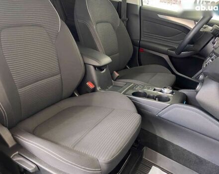 Форд Фокус, объемом двигателя 1.5 л и пробегом 137 тыс. км за 13950 $, фото 7 на Automoto.ua