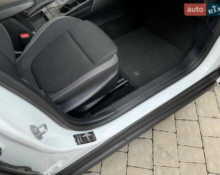 Форд Фокус, объемом двигателя 1.5 л и пробегом 192 тыс. км за 12700 $, фото 49 на Automoto.ua