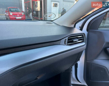 Форд Фокус, объемом двигателя 1.5 л и пробегом 207 тыс. км за 9500 $, фото 24 на Automoto.ua