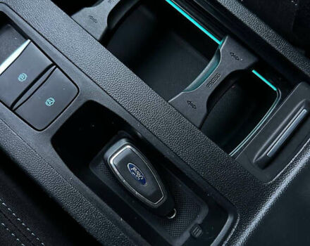 Форд Фокус, объемом двигателя 1.5 л и пробегом 207 тыс. км за 13700 $, фото 34 на Automoto.ua