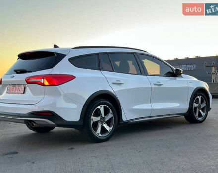 Форд Фокус, объемом двигателя 1.5 л и пробегом 207 тыс. км за 13700 $, фото 5 на Automoto.ua