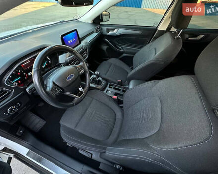Форд Фокус, объемом двигателя 1.5 л и пробегом 207 тыс. км за 13700 $, фото 13 на Automoto.ua