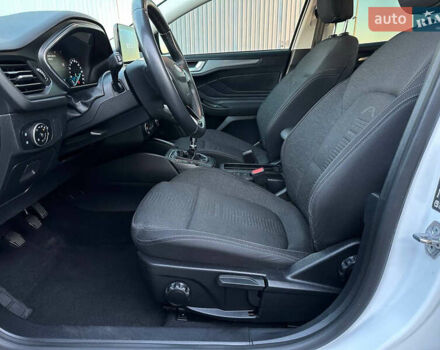 Форд Фокус, объемом двигателя 1.5 л и пробегом 207 тыс. км за 9500 $, фото 15 на Automoto.ua