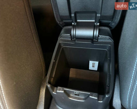 Форд Фокус, объемом двигателя 1.5 л и пробегом 207 тыс. км за 9500 $, фото 22 на Automoto.ua