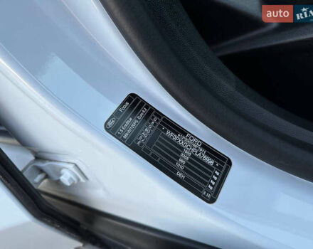 Форд Фокус, объемом двигателя 1.5 л и пробегом 207 тыс. км за 13700 $, фото 8 на Automoto.ua