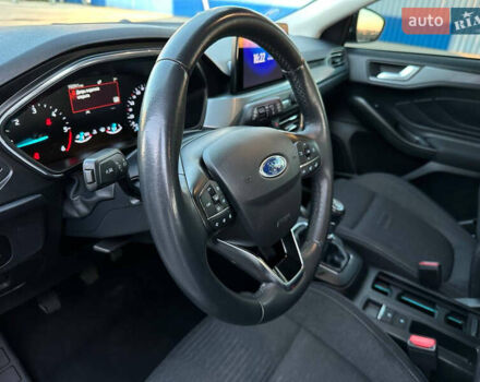Форд Фокус, объемом двигателя 1.5 л и пробегом 207 тыс. км за 13700 $, фото 12 на Automoto.ua