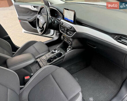 Форд Фокус, объемом двигателя 1.5 л и пробегом 192 тыс. км за 12700 $, фото 50 на Automoto.ua