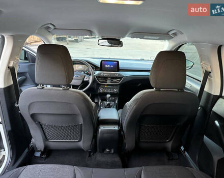 Форд Фокус, объемом двигателя 1.5 л и пробегом 207 тыс. км за 13700 $, фото 32 на Automoto.ua