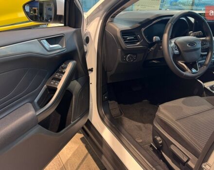 Форд Фокус, объемом двигателя 1.5 л и пробегом 0 тыс. км за 31024 $, фото 5 на Automoto.ua