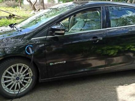 Форд Фокус 2013 в Умани на Automoto.ua Форд Фокус, объемом двигателя 0 л и пробегом 105 тыс. км за 8500 $, фото 1 на Automoto.ua