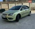 Желтый Форд Фокус, объемом двигателя 1.6 л и пробегом 296 тыс. км за 2600 $, фото 9 на Automoto.ua