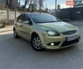 Желтый Форд Фокус, объемом двигателя 1.6 л и пробегом 296 тыс. км за 2600 $, фото 1 на Automoto.ua