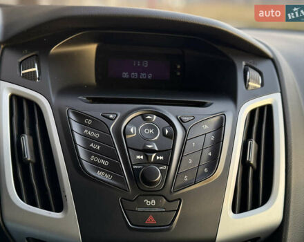 Желтый Форд Фокус, объемом двигателя 1.6 л и пробегом 181 тыс. км за 7500 $, фото 10 на Automoto.ua