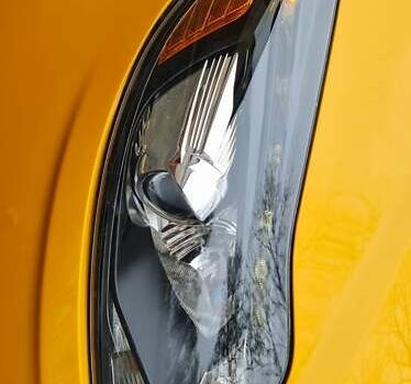 Желтый Форд Фокус, объемом двигателя 2 л и пробегом 119 тыс. км за 18000 $, фото 7 на Automoto.ua