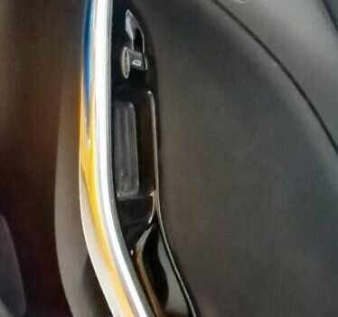 Желтый Форд Фокус, объемом двигателя 2 л и пробегом 119 тыс. км за 18000 $, фото 43 на Automoto.ua