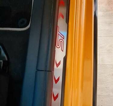 Желтый Форд Фокус, объемом двигателя 2 л и пробегом 119 тыс. км за 18000 $, фото 41 на Automoto.ua