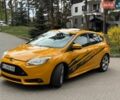 Желтый Форд Фокус, объемом двигателя 2 л и пробегом 150 тыс. км за 9500 $, фото 1 на Automoto.ua