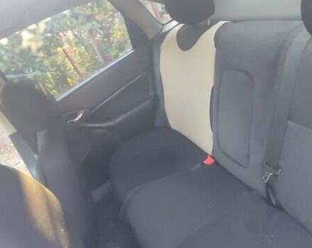 Желтый Форд Фокус, объемом двигателя 1.8 л и пробегом 325 тыс. км за 1900 $, фото 12 на Automoto.ua