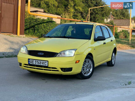 Форд Фокус 2004 в Днепре (Днепропетровске) на Automoto.ua Желтый Форд Фокус, объемом двигателя 2 л и пробегом 202 тыс. км за 3900 $, фото 1 на Automoto.ua