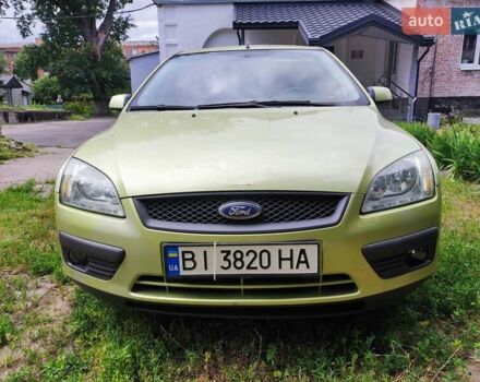 Желтый Форд Фокус, объемом двигателя 1.6 л и пробегом 178 тыс. км за 3600 $, фото 1 на Automoto.ua
