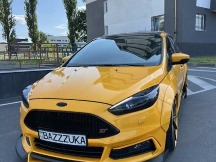 Форд Фокус 2012 у Вышгороде на Automoto.ua Жовтий Форд Фокус, об'ємом двигуна 2 л та пробігом 98 тис. км за 16000 $, фото 1 на Automoto.ua