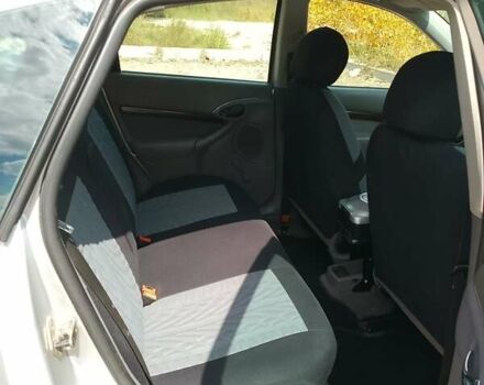 Серый Форд Фокус, объемом двигателя 1.6 л и пробегом 214 тыс. км за 4200 $, фото 3 на Automoto.ua