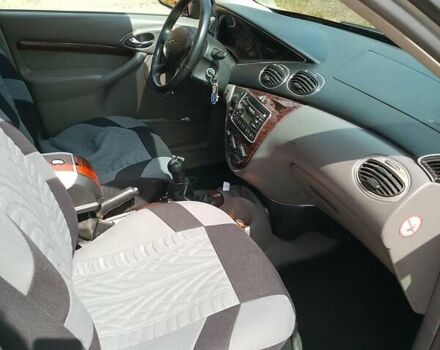 Серый Форд Фокус, объемом двигателя 1.6 л и пробегом 214 тыс. км за 4200 $, фото 4 на Automoto.ua