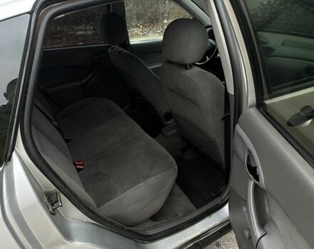 Сірий Форд Фокус, об'ємом двигуна 1.6 л та пробігом 300 тис. км за 1500 $, фото 9 на Automoto.ua