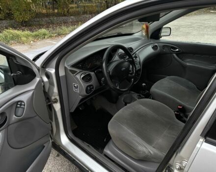 Сірий Форд Фокус, об'ємом двигуна 1.6 л та пробігом 300 тис. км за 1500 $, фото 6 на Automoto.ua