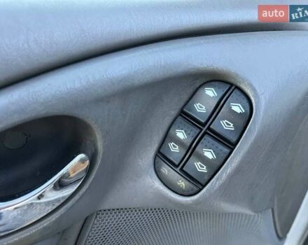 Серый Форд Фокус, объемом двигателя 1.8 л и пробегом 296 тыс. км за 2690 $, фото 15 на Automoto.ua