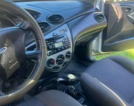 Серый Форд Фокус, объемом двигателя 1.6 л и пробегом 280 тыс. км за 3000 $, фото 5 на Automoto.ua