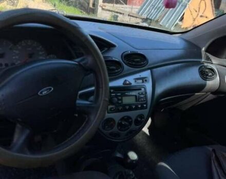 Серый Форд Фокус, объемом двигателя 1.6 л и пробегом 280 тыс. км за 3000 $, фото 1 на Automoto.ua