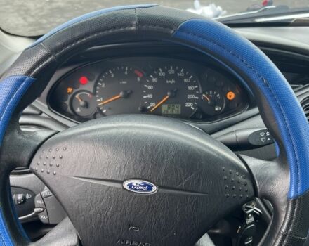 Серый Форд Фокус, объемом двигателя 1.8 л и пробегом 291 тыс. км за 2900 $, фото 4 на Automoto.ua