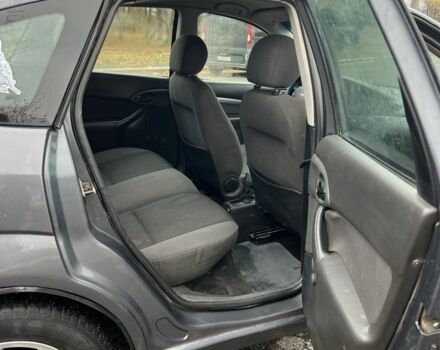 Серый Форд Фокус, объемом двигателя 1.8 л и пробегом 291 тыс. км за 2900 $, фото 3 на Automoto.ua