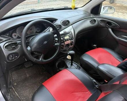 Серый Форд Фокус, объемом двигателя 1.99 л и пробегом 181 тыс. км за 3000 $, фото 4 на Automoto.ua